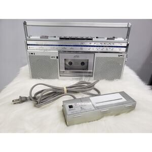 JVC RC-S5JW‎ BIPHONIC Stereo With AC Adapter Pack FM AM Works